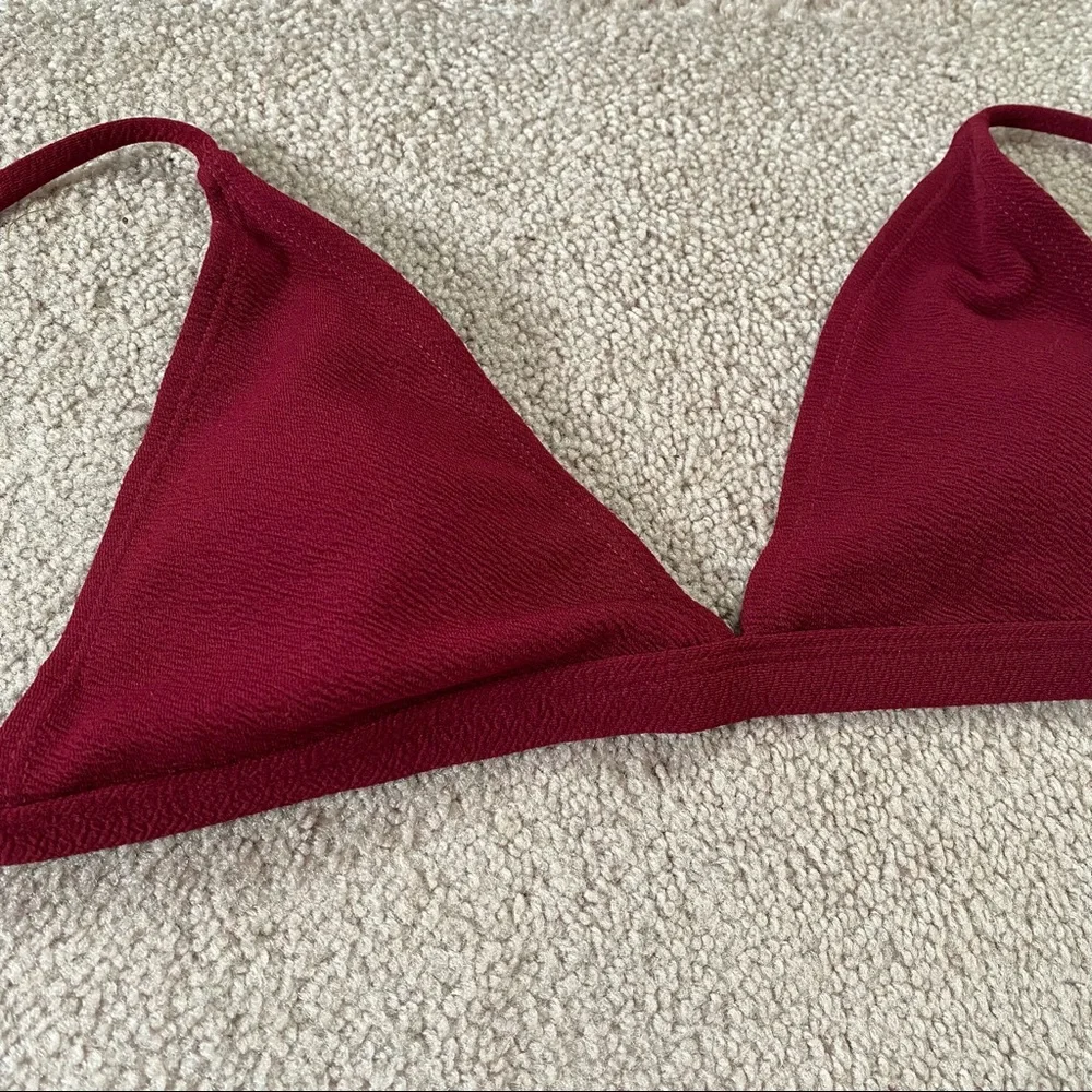 Burgundy bikini - Picture 2 of 13